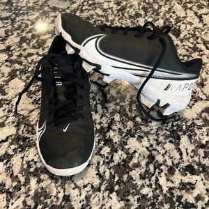 Nike Vapor youth football cleats